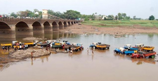 DK district administration it is reported has no plan to ban sand extraction from the rivers in the Coastal Regulation Zone (CRZ) following the February 27 